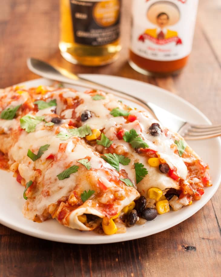 Slow Cooker Black Bean Enchiladas Easy Recipe The Kitchn
