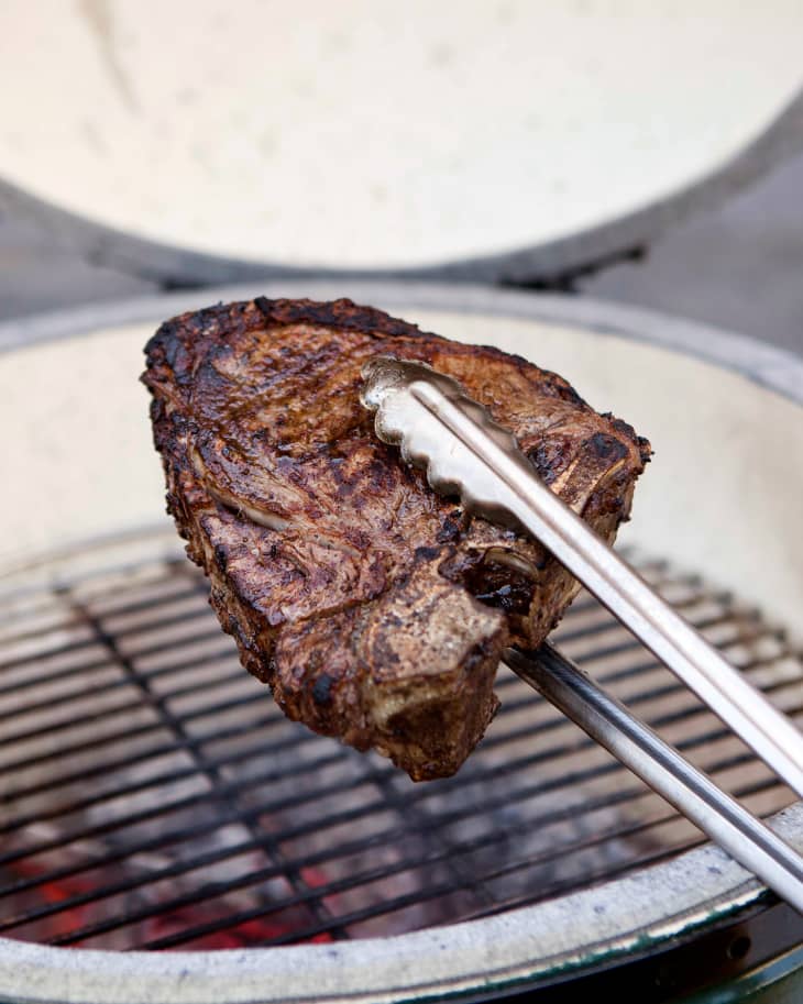 Gas v charcoal bbq clearance