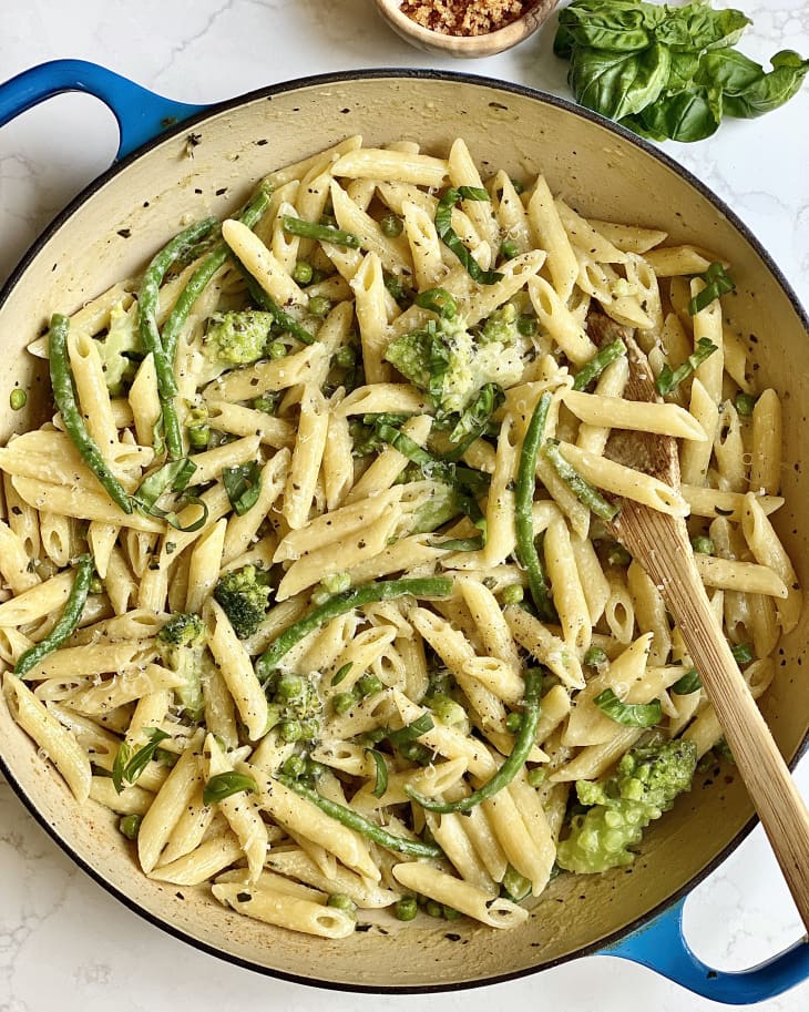 one-pot-penne-with-creamy-basil-garlic-sauce-recipe-the-kitchn