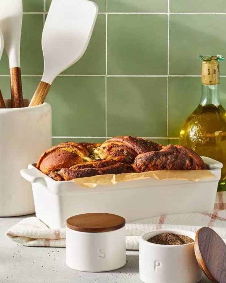 Target pie dish online