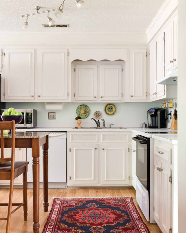 Lining kitchen cabinets - find the best way to line cabinets and