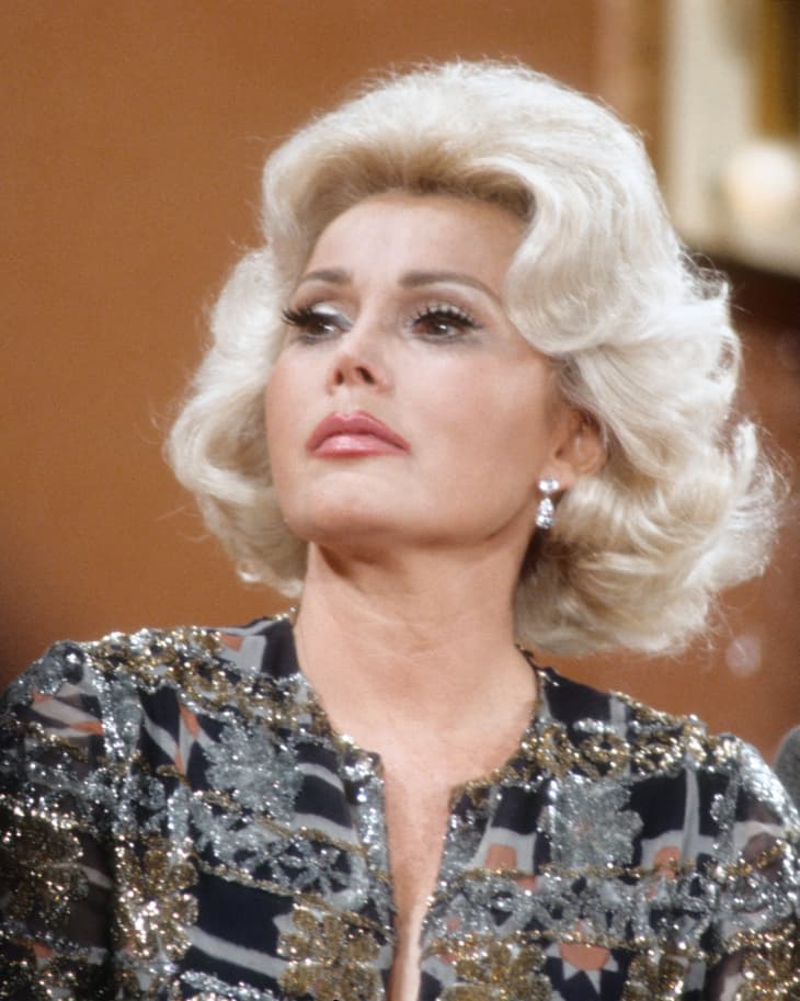Actress Zsa Zsa Gabor tapes a TV show in April 1971 in Los Angeles, California.