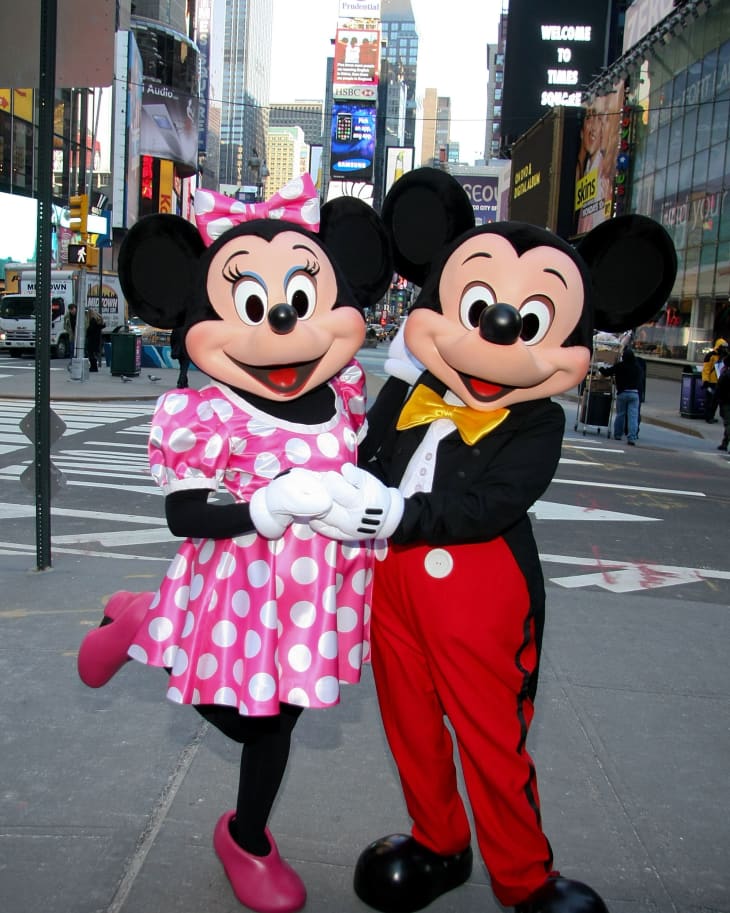 This Couple Had Minnie & Mickey at Their Wedding Instead of Food