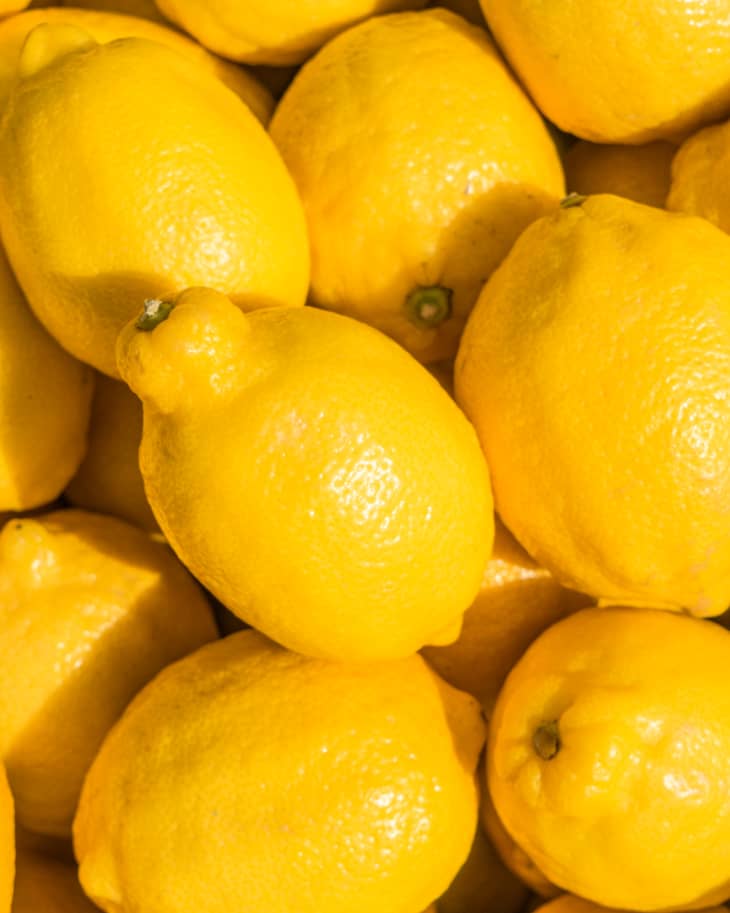 Group of lemons.