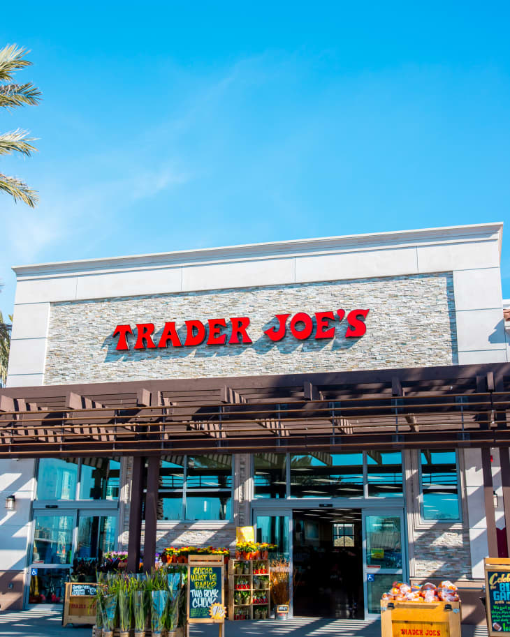 trader joes front of store