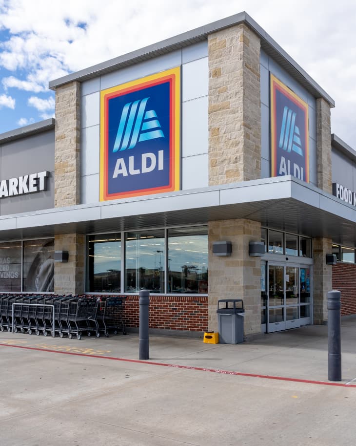 Pearland, Texas, USA - February 19, 2022: An Aldi store in Pearland, Texas, USA. Aldi is the common brand of two German family-owned discount supermarket chains.