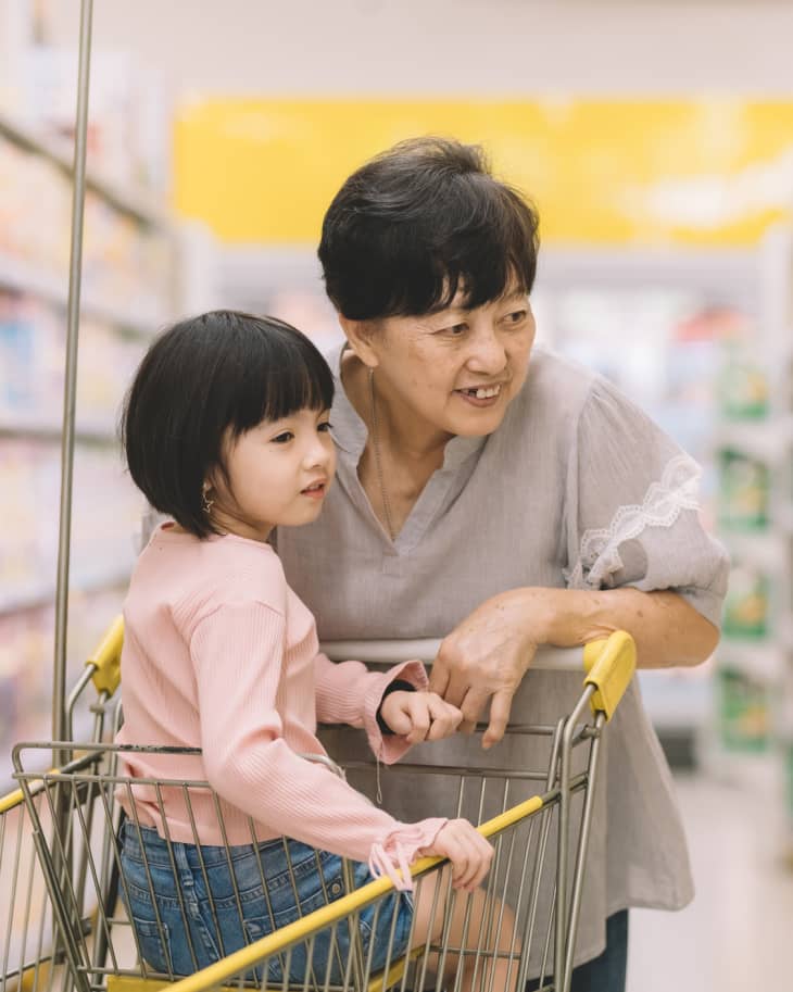 This Video Of A 2 Year Old Shopping For Groceries Is The Cutest Thing