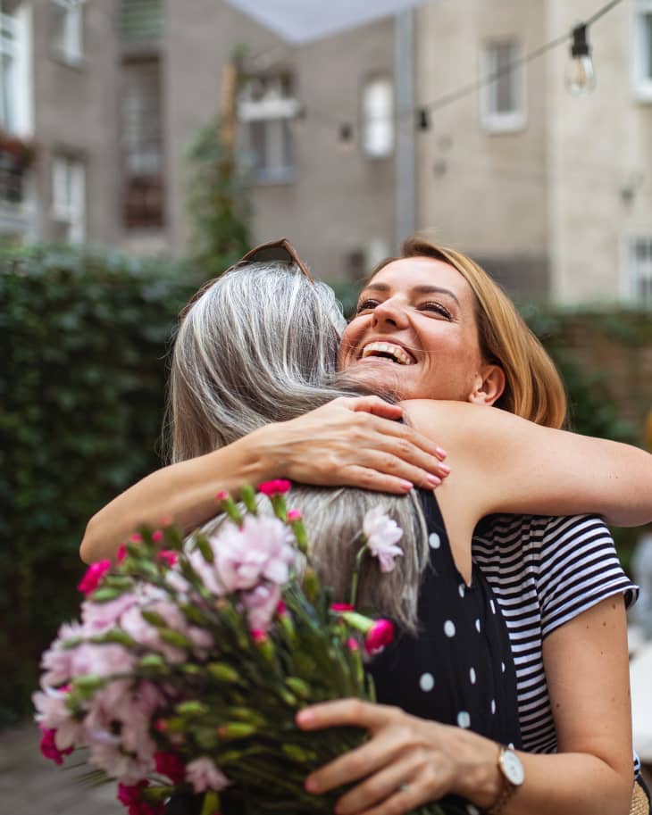 Aldi mothers deals day flowers 2019
