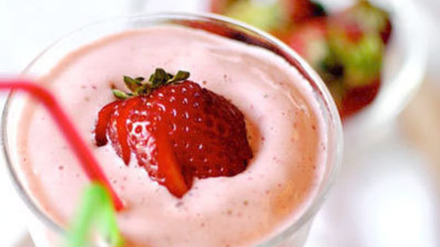 How To Make a Perfect Strawberry Milkshake