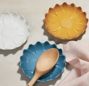 Le Creuset Flower Spoon Rest Sale | March 2024 | The Kitchn
