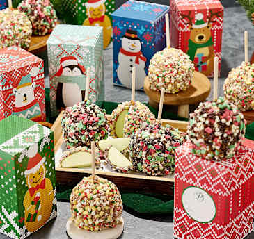 Mrs. Prindables's Large Holiday Apples Are the Perfect Treat | The