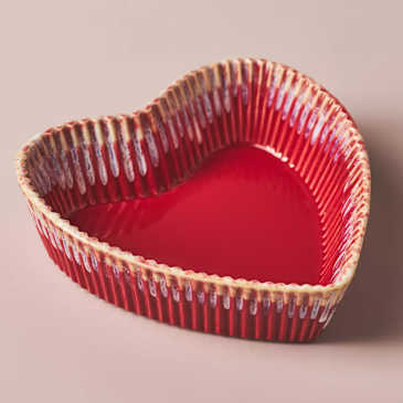 Rome Pottery Works ハートデザイン皿 4枚セット Anthropologie's Heart Ramekin Doubles as Valentine's Day Decor
