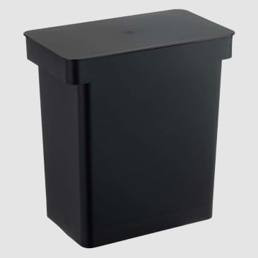 Why Editors Love the Airtight Rolling Trash Can: Tried & Tested
