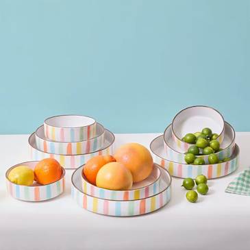 Costco Just Dropped an “Adorable” Summer Dinner Bowl Set | The Kitchn