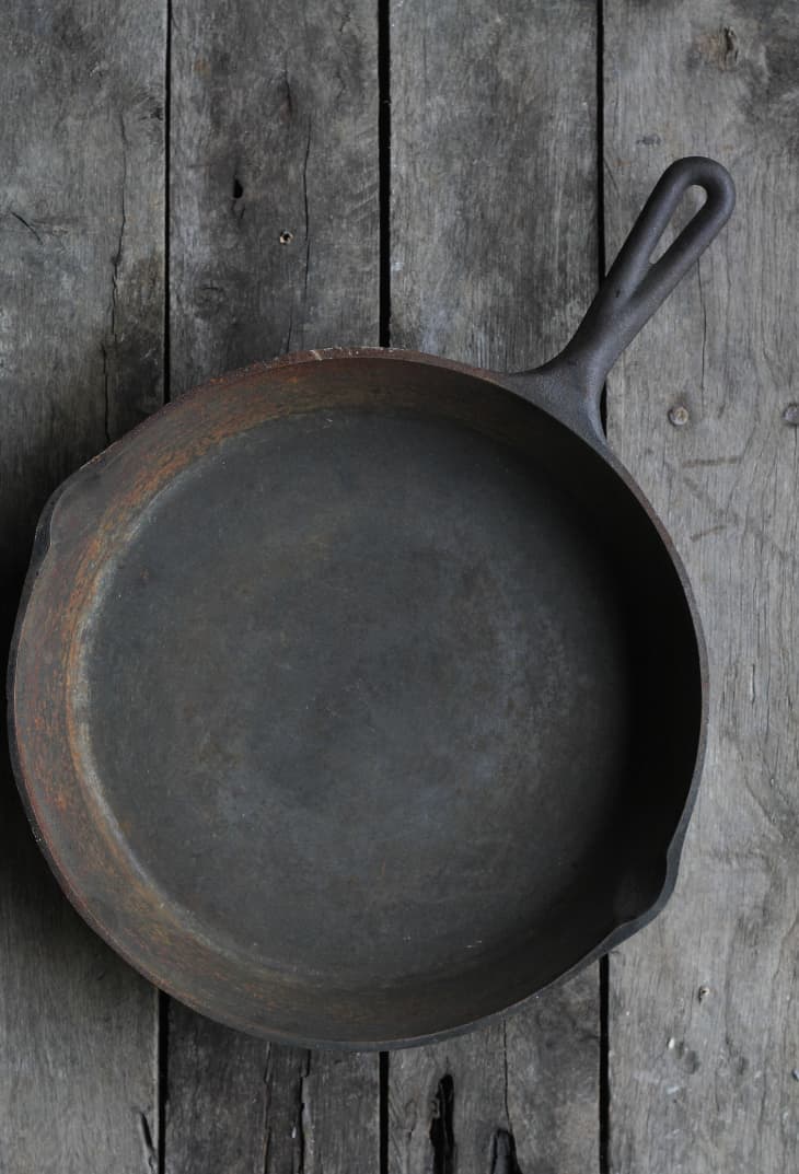 Restoring a best sale cast iron skillet