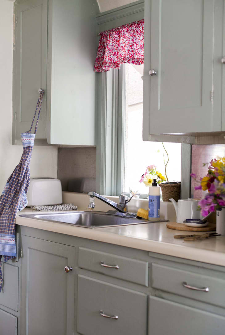 5 Tips for Cutting Down On Dirty Dishes Apartment Therapy