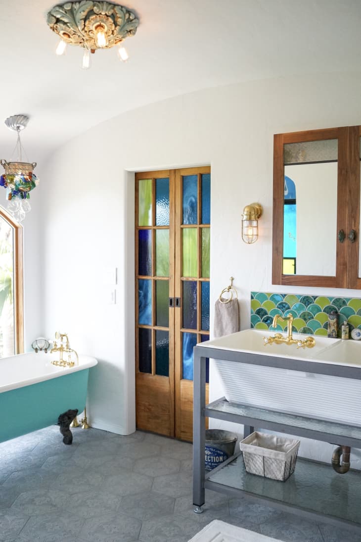 Baño con color