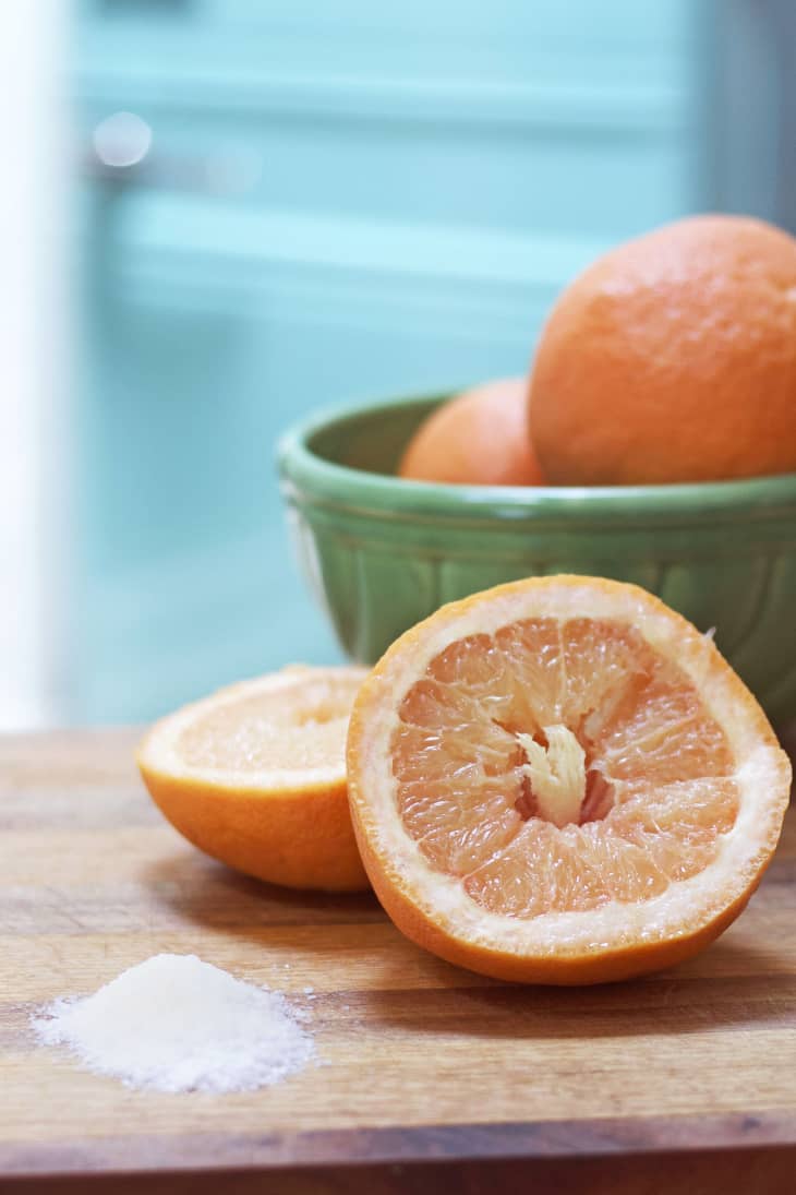 How To Naturally Clean a Bathtub with Grapefruit and Salt Apartment