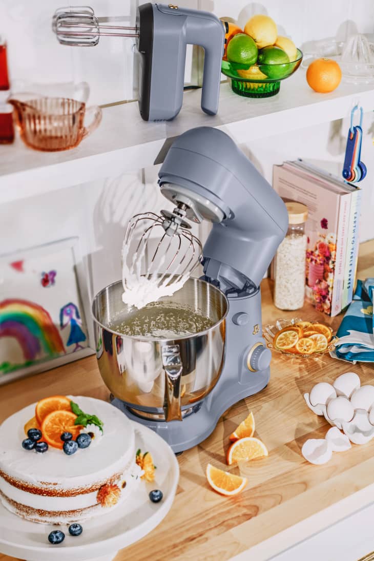 Mixer store in baking