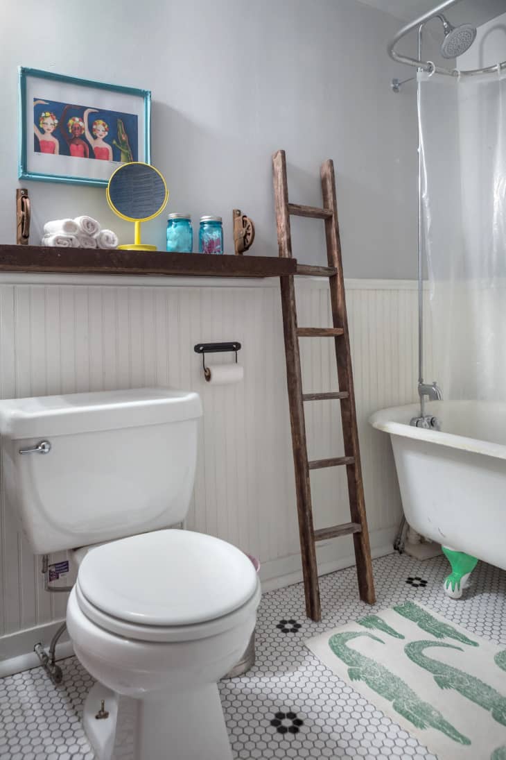 Our Favorite Vintage Mosaic Floor Tiles for Bathrooms Apartment Therapy