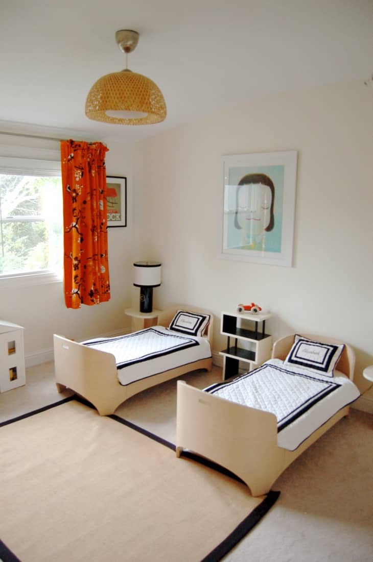Twin bed kids room shop