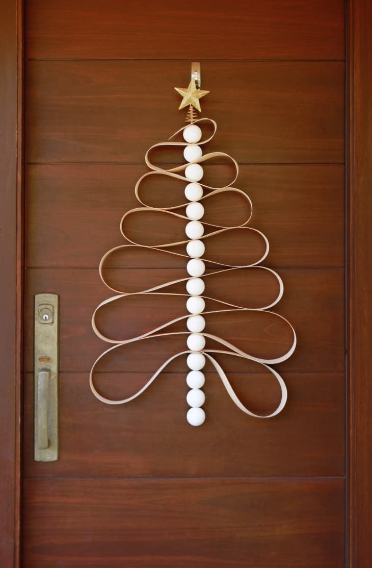 How to Make a Scandi-Style Tree Decoration | Apartment Therapy