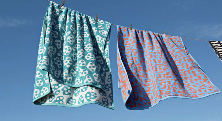 Colorful bath towels from Hay