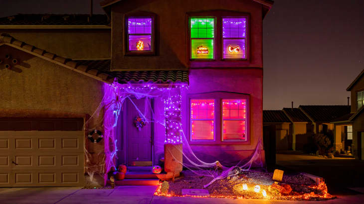 house halloween lights        <h3 class=