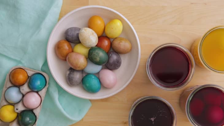 Naturally-Dyed Easter Eggs