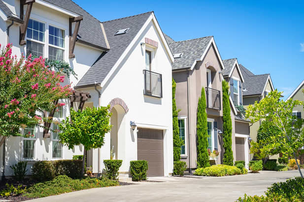 What to Know About Build-to-Rent Homes | Apartment Therapy