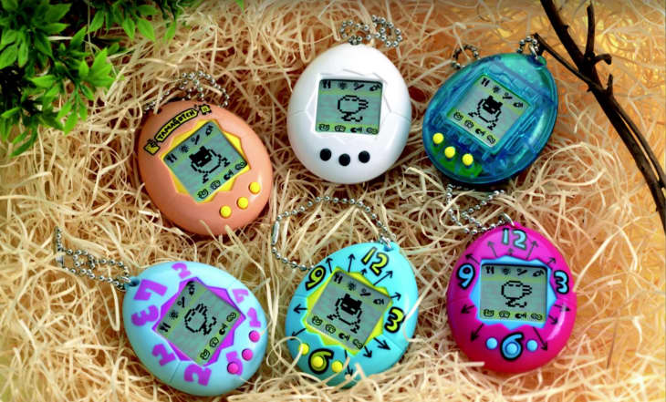 バンダイ Tamagotchi Back to the Memories Tama-Palace — Bandai Japan Reveals FANTASTICS Tamagotchi