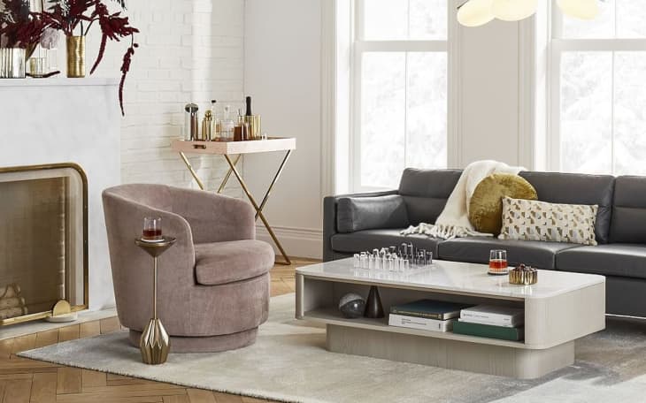 27 Coffee Table Decor Ideas - How to Style a Modern Coffee Table