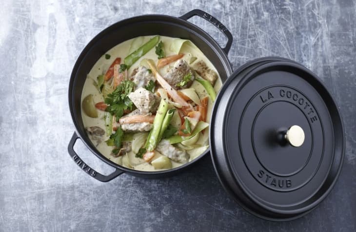 staub cocotte black zwilling