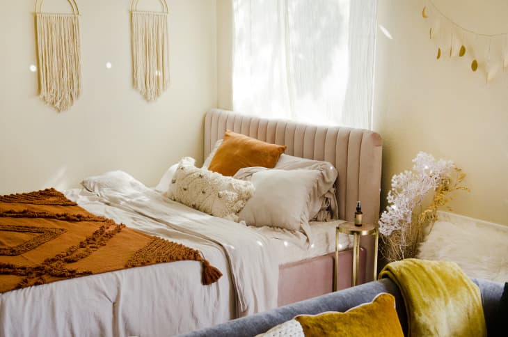 Vitruvi's New Glow Diffuser Is My Favorite Bedtime Accessory ...