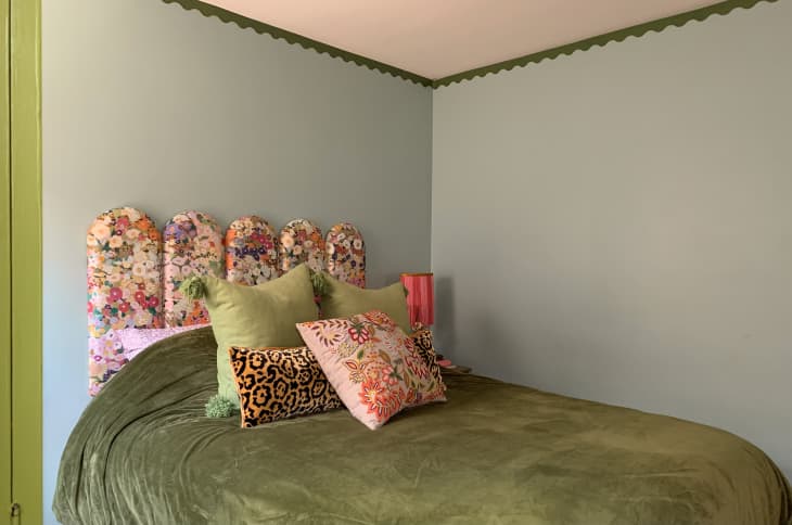 Scalloped Wall Border Dollar Store Hack DIY Idea Apartment Therapy