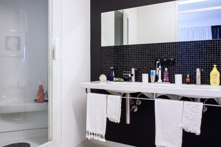 Plush Luxury Bath Towels Buy Bath Towels Online Apartment Therapy