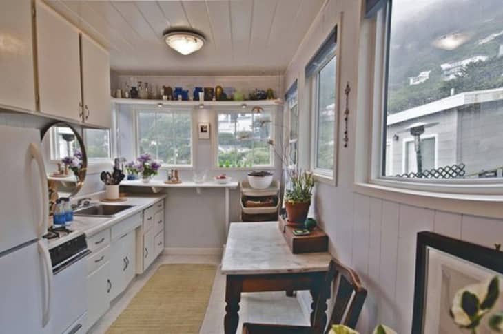 The Best Tiny Kitchens on Apartment Therapy