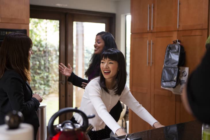 In 'Tidying Up,' Marie Kondo finds joy of her own in helping others - Los  Angeles Times