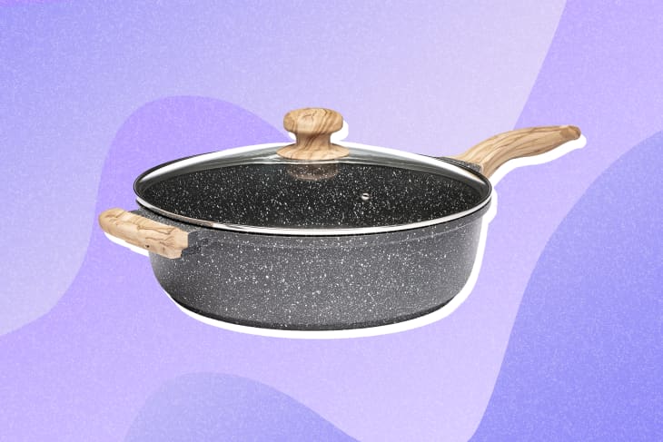 The Pioneer Woman Cast Aluminum Jumbo Saute Pan Review The Kitchn