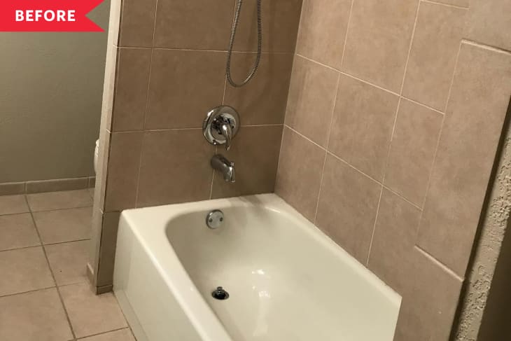 before: beige tub with mauve wall tile