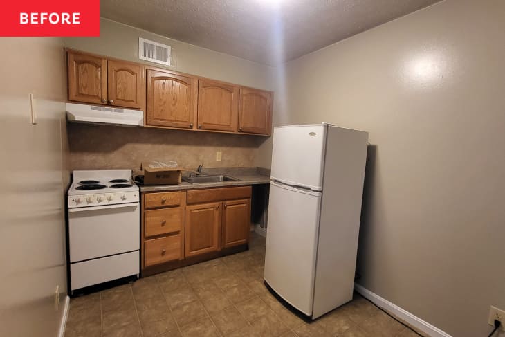 Kitchen before renovation/makeover