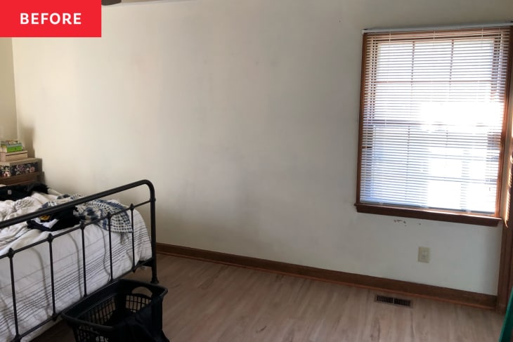 White, plain bedroom before redecorating/mural painting