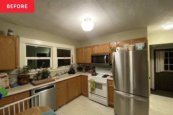 Kitchen before renovation.