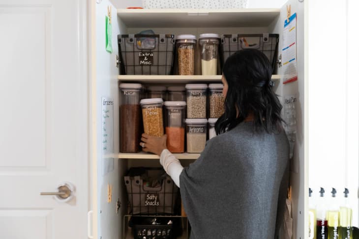 Cabinet Caddy - Instant Access Organizer 