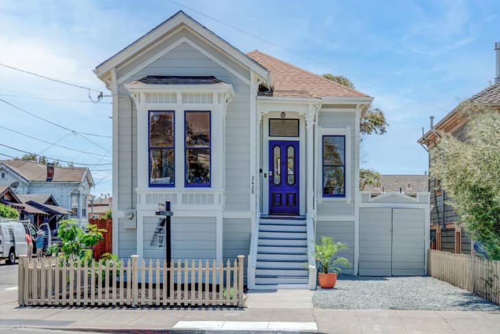 California Bay Area Victorian cottage: exterior