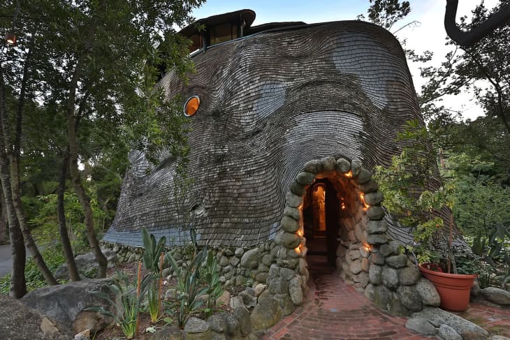 Entrance into Santa Barbara whale house.