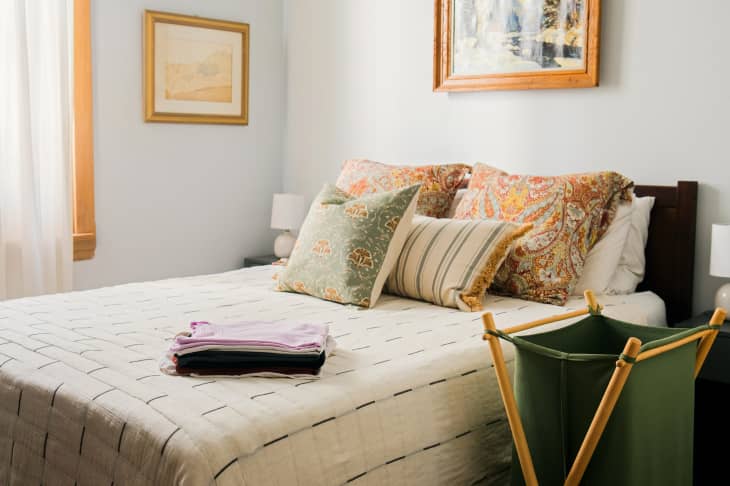 how-to-fold-a-shirt-apartment-therapy