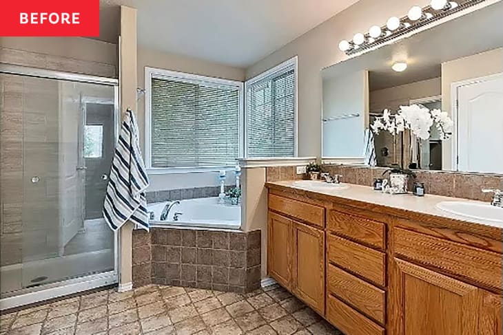 Black and White Bathroom Redo for $5,500 - Before and After Photos ...