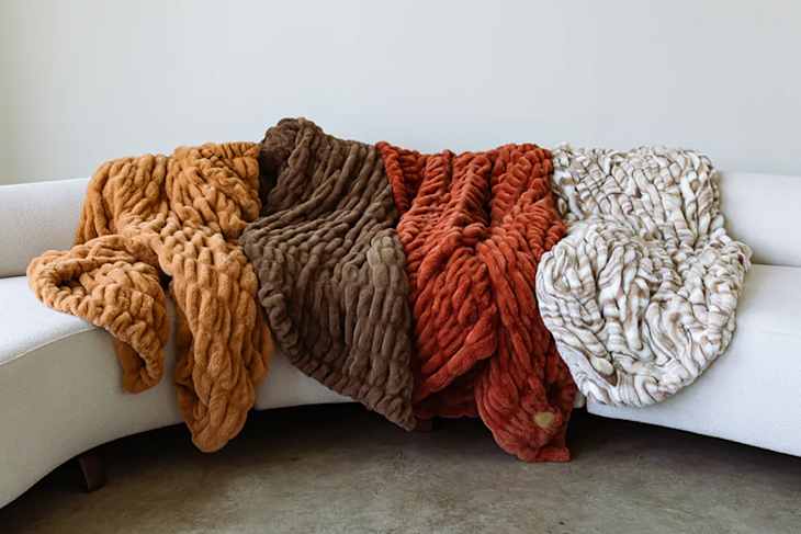 Viral Lola Blanket Review 2024 Tested with Photos Apartment Therapy