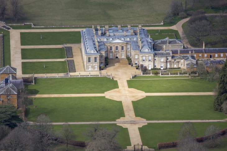 Tour Princess Diana s Childhood Home Apartment Therapy